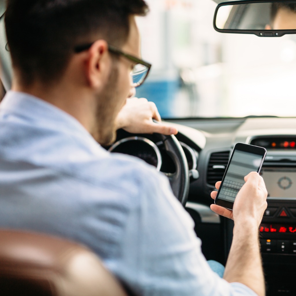 Rideshare accidents cause by distracted drivers