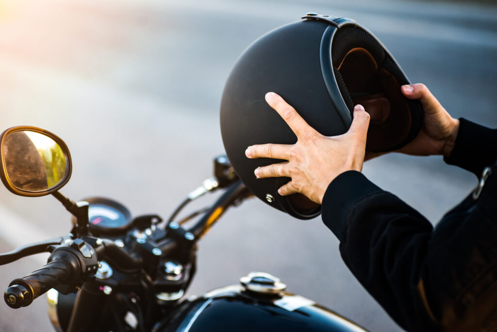 California motorcycle helmet laws
